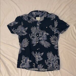 American Eagle Tropical Men's Shirt